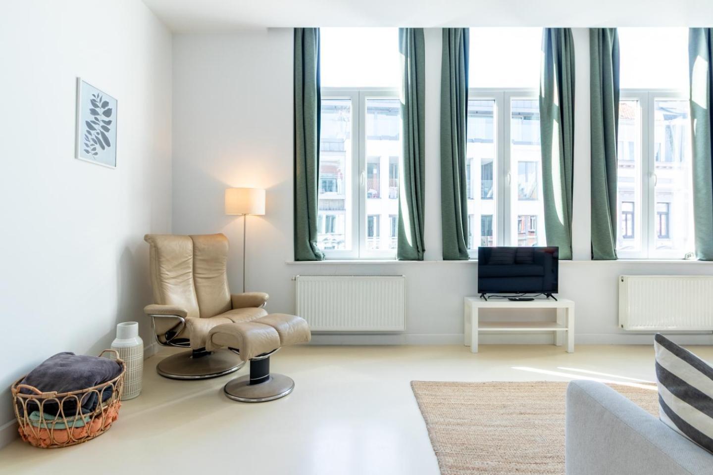 Bright, Spacious Apartments & Perfectly Located In The Heart Of Ghent Luaran gambar
