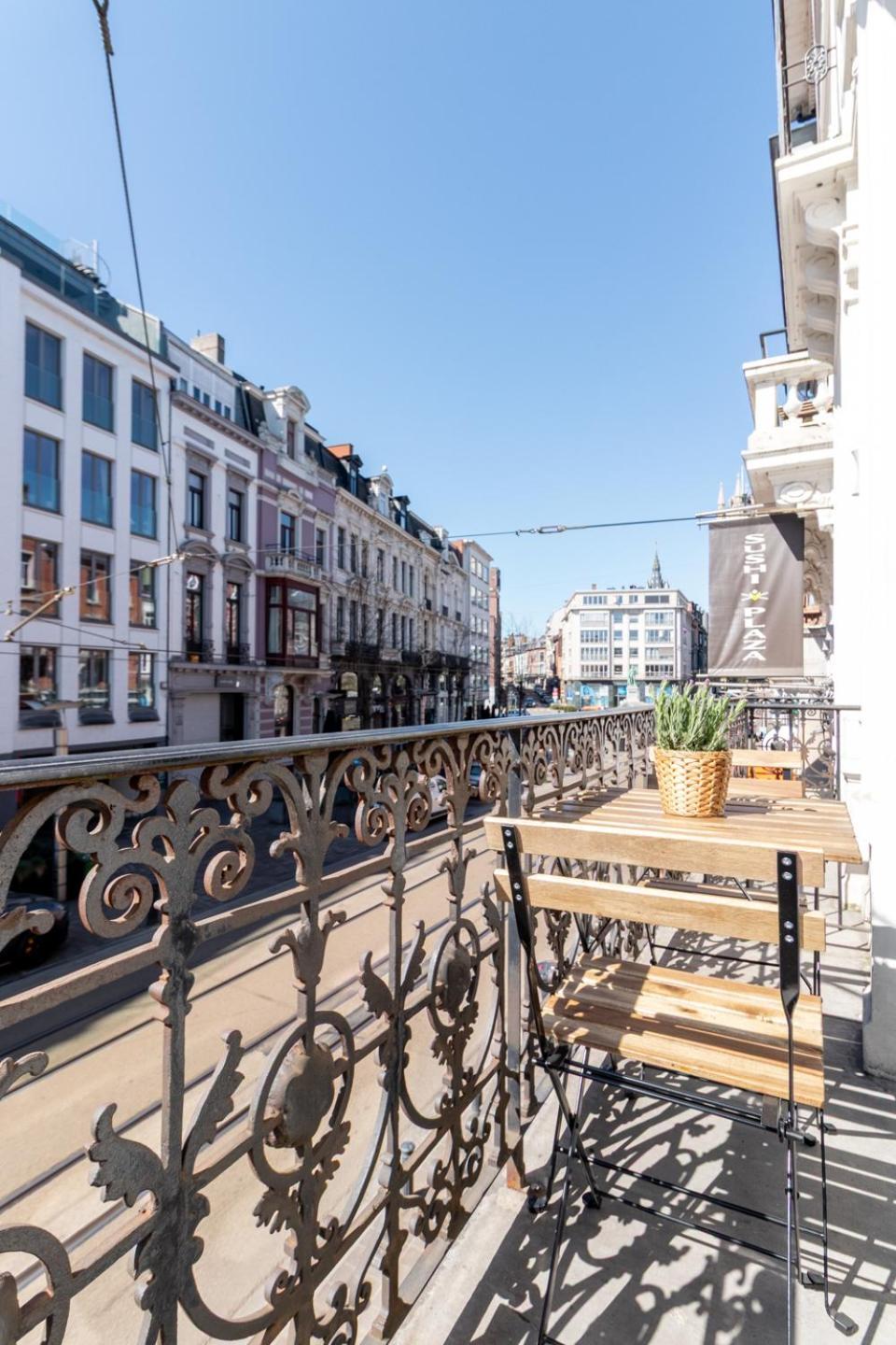 Bright, Spacious Apartments & Perfectly Located In The Heart Of Ghent Luaran gambar