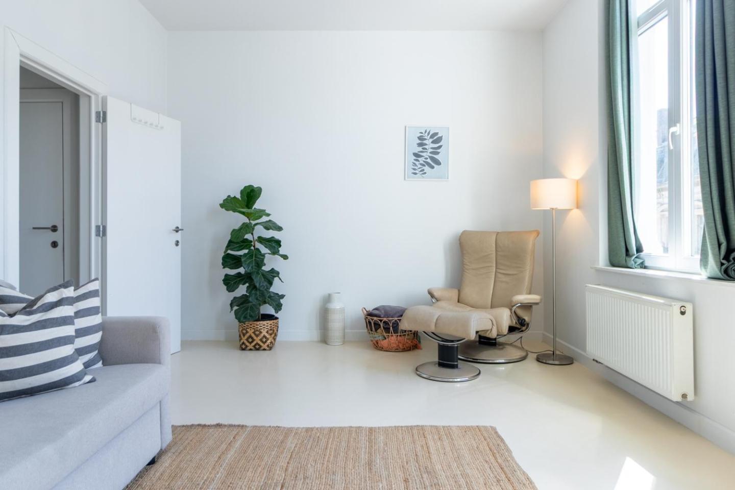 Bright, Spacious Apartments & Perfectly Located In The Heart Of Ghent Luaran gambar